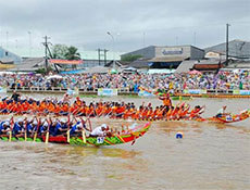 Soc Trang builds up to boat race festival