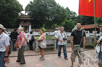 Hanoi boosts links for tourism development