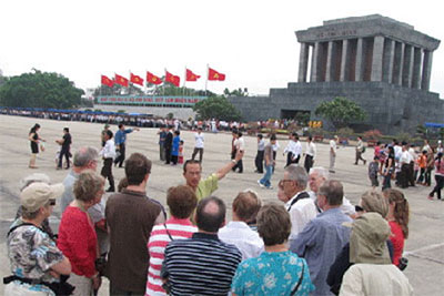 Hanoi aims for 2.8 million foreign arrivals in 2014 