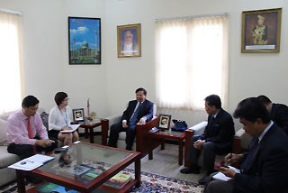 VNAT works with 7 foreign Embassies in Viet Nam