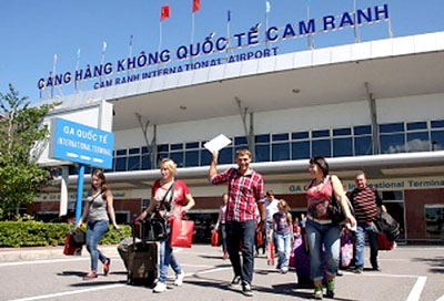 Efforts made to relieve obstacles in granting tourist visas in Viet Nam 