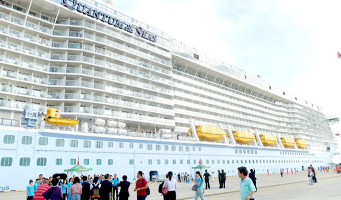 Luxury cruise liner brings 6000 visitors to Viet Nam 