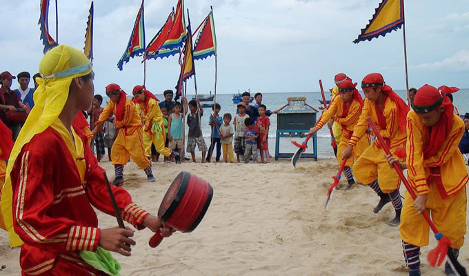 Phu Yen: Whale Worshipping Festival recognised as cultural heritage