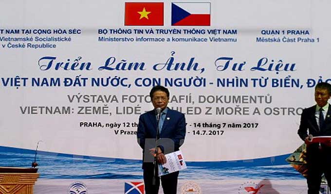 Prague exhibition introduces Viet Nam’s sea, islands’ beauty