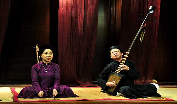 Traditional folk music program “Ha Thanh, 36 Old Quarters”
