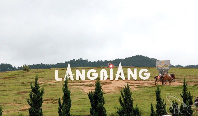 Visiting Lang Biang Mountain