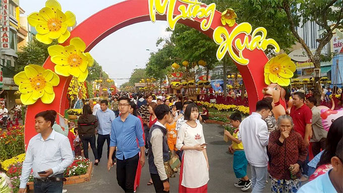 Tourism booms during lunar New Year holiday