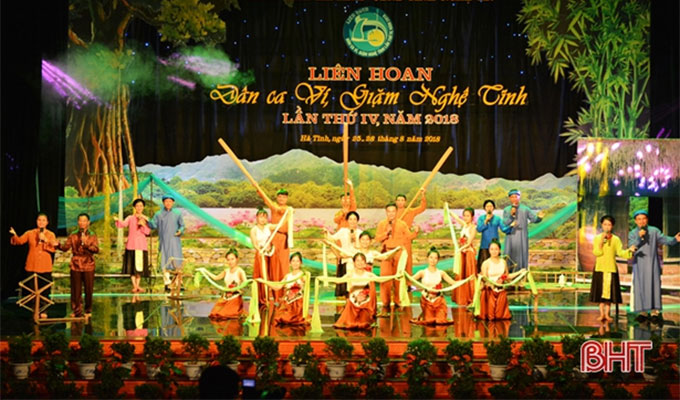 Folk singing festival opens in Ha Tinh