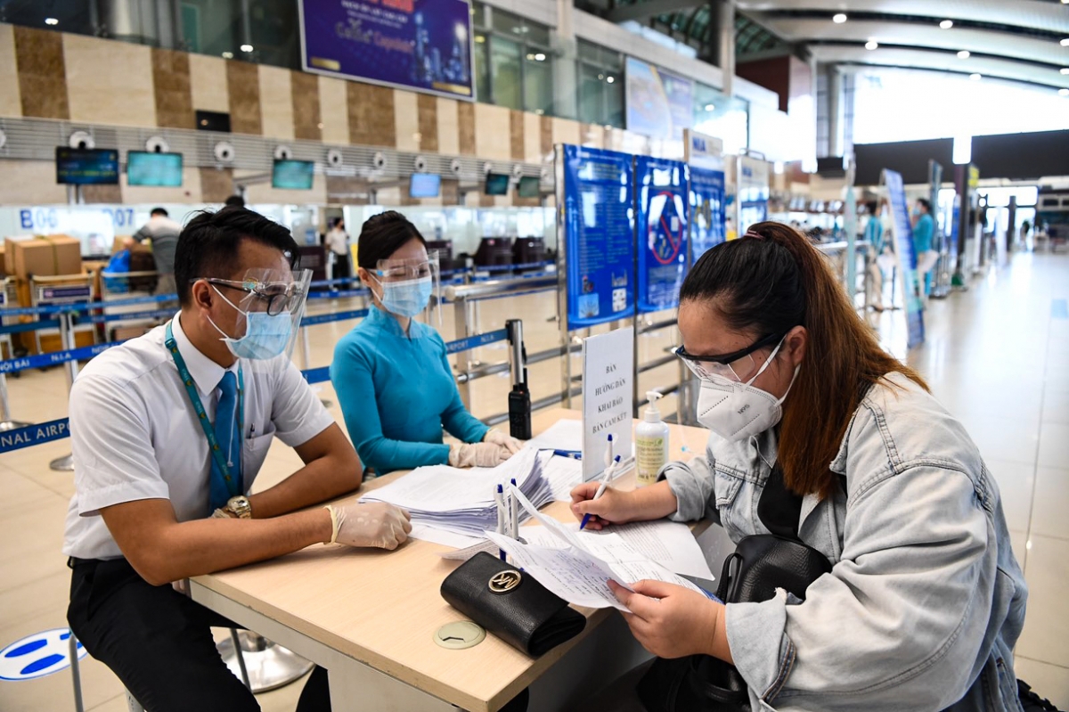 Five Vietnamese airports receive Airport Health Accreditation