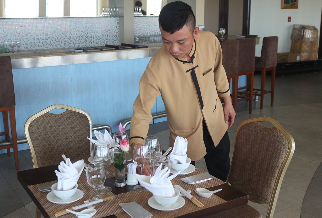 Thua Thien Hue: Tourism professional training for more than 150 hotel staff