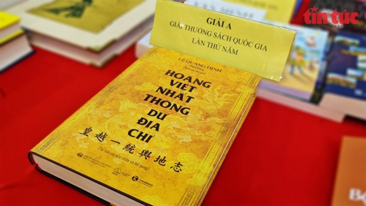 Geographical record of Nguyen Dynasty wins national book award