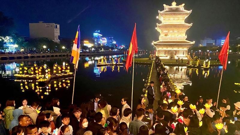 Ninh Binh offers new spiritual tourism product at night