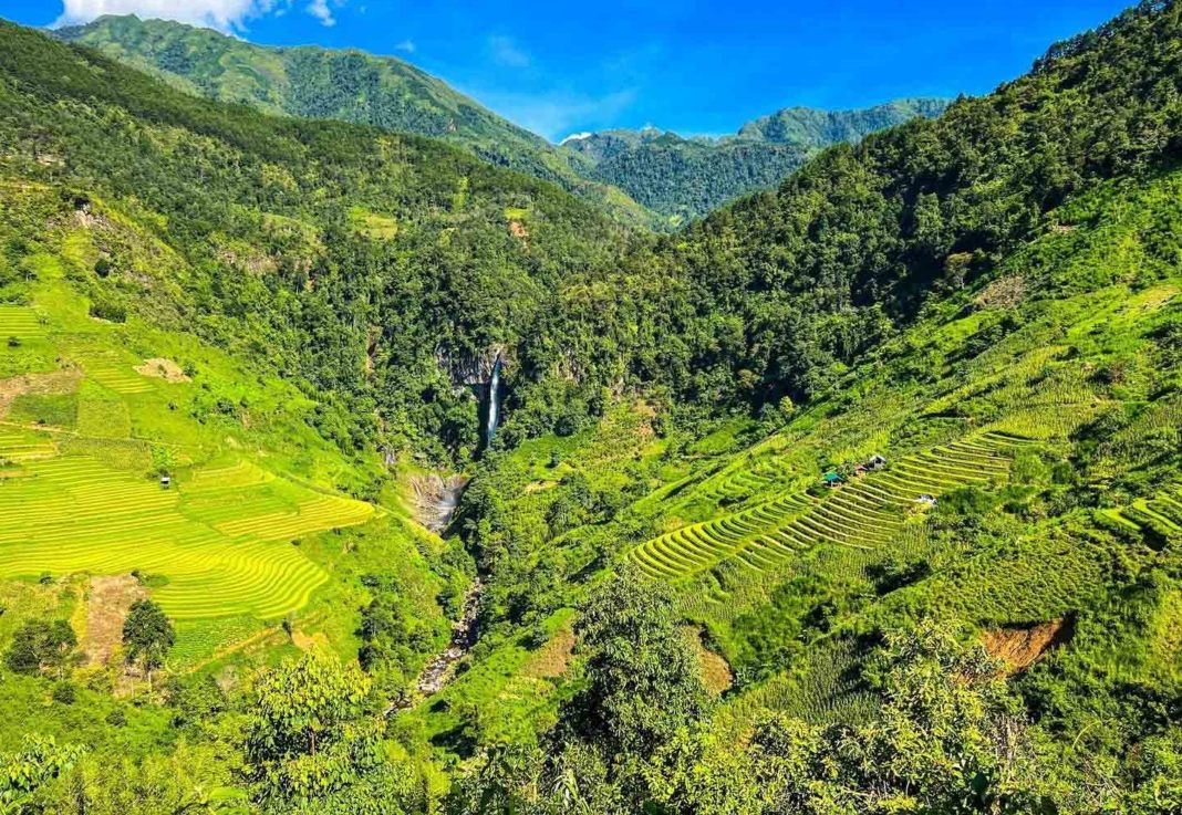 Exploring Hang Te Cho Waterfall in northwest region