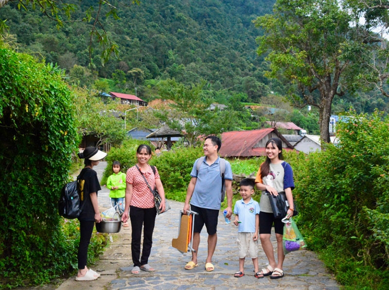 Lai Chau’s Tam Duong district develops tourism coupled with cultural identity preservation