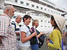 Saigontourist receives first maritime tourists of the year of the Tiger