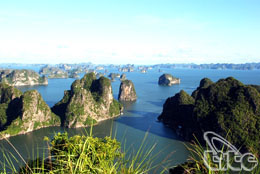 Halong Bay excels in wonders of world vote