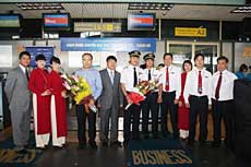 Vietnam Airlines opens Hanoi-Chengdu route 