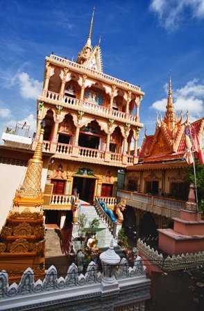 Pitu Khosa Rangsay Pagoda is quintessential Khmer