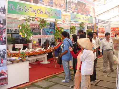 Ooc Om Boc Trade - Tourism Fair 2012