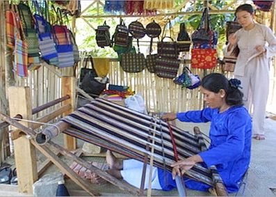 National festival honours traditional crafts