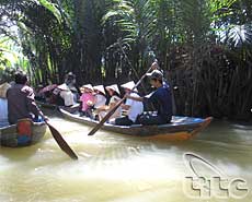 Human resources for Mekong Delta tourism discussed 
