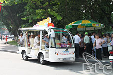 New routes for Hanoi electric car tours 