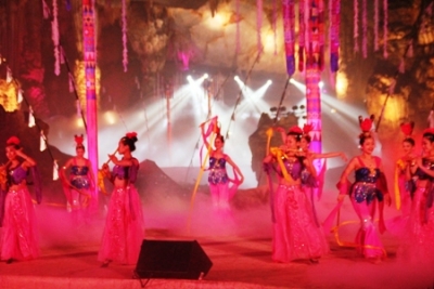 Cave Festival opens in Quang Binh 