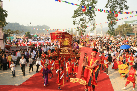 Tay Thien - Vinh Phuc 2013 Festival opens